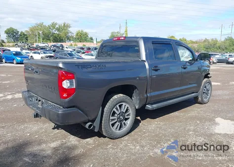 2019 Toyota Tundra Sr5 5.7L V8 z USA, uszkodzony, nr VIN 5TFDY5F14KX834757